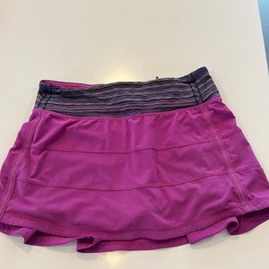 Lululemon pace rival skort, tennis skirt, running skirt. Size 4, magenta.